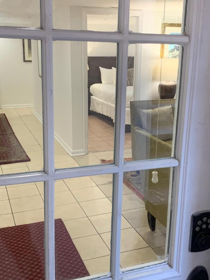 Renovated English Basement 2Bdrm Home Near Metro واشنطن المظهر الخارجي الصورة